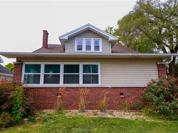 513 N 3rd St, Effingham, IL 62401