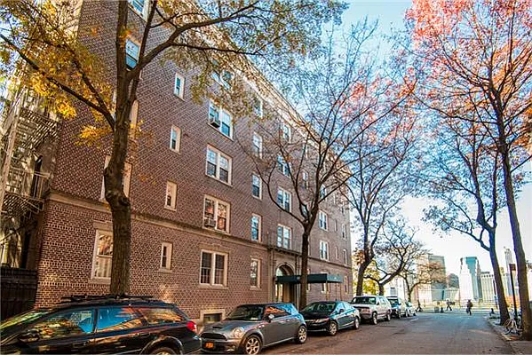 Sold by (Legacy) Elegran | media 18