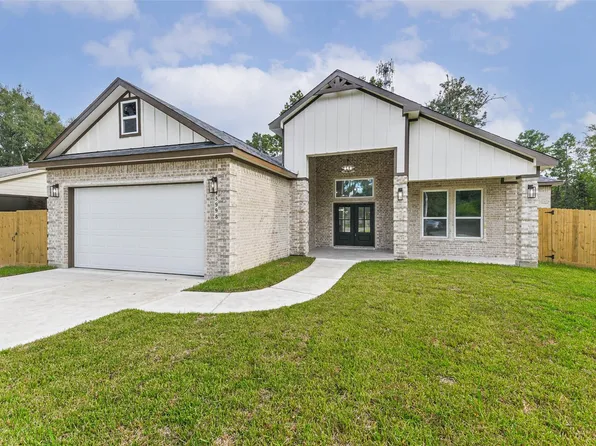 15998 Holly St, Porter, TX 77365