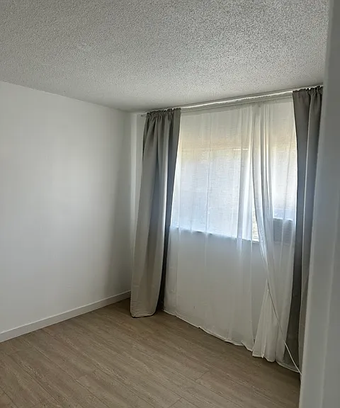 1610 N Martel Ave #2 — Photo 6