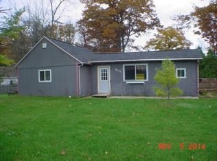 2438 N Huron Rd, Tawas City, MI 48763