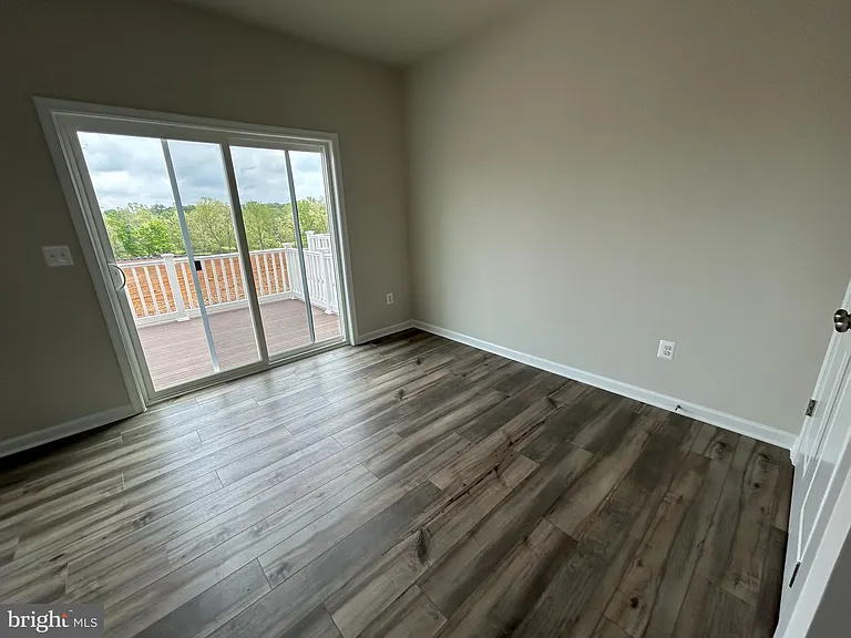 145 Swan Field Ave — Photo 5