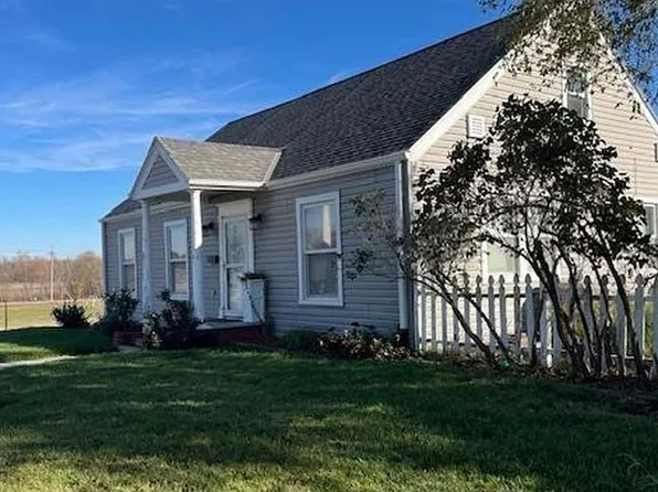 507 N 14th St, Ashland, NE 68003