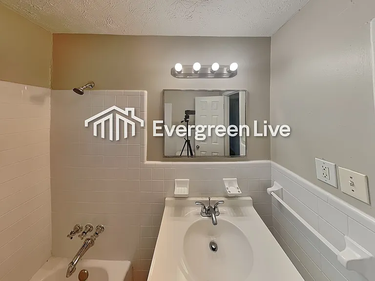 6770 Burkhead Dr — Photo 17