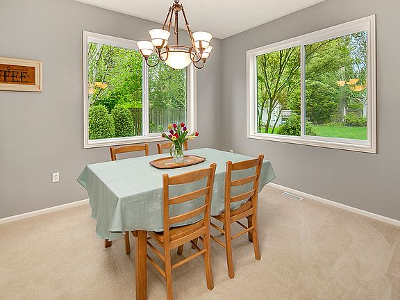 5th image of 32422 SE 43rd Pl