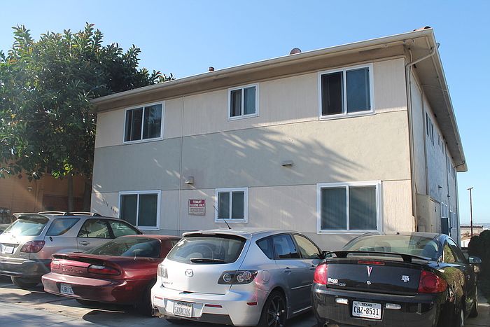 1st image of 2140 India St