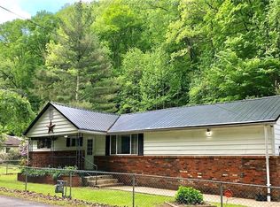 1018 Cane Fork Rd, Charleston, WV 25314
