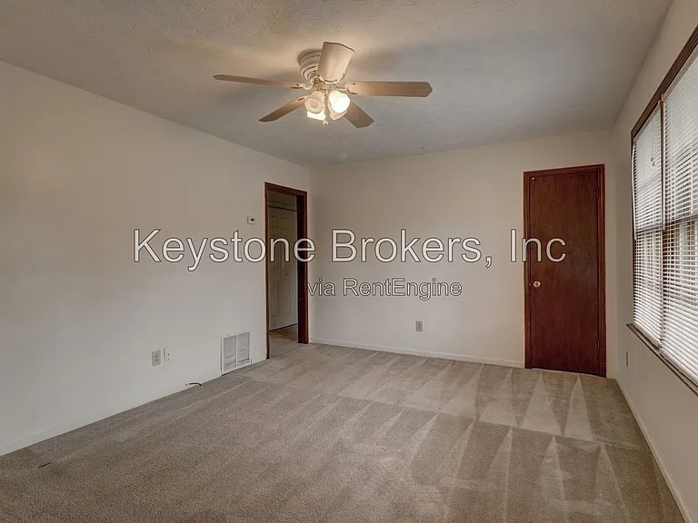 2243 Davis Rd SW #A — Photo 5