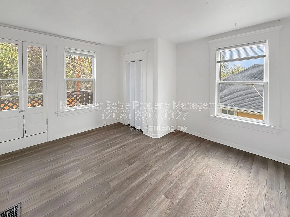Building Photo - 1818 W Washington St #2