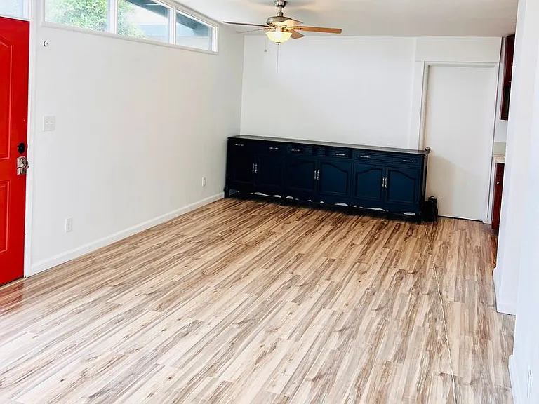 3725 Clairemont Mesa Blvd — Photo 4