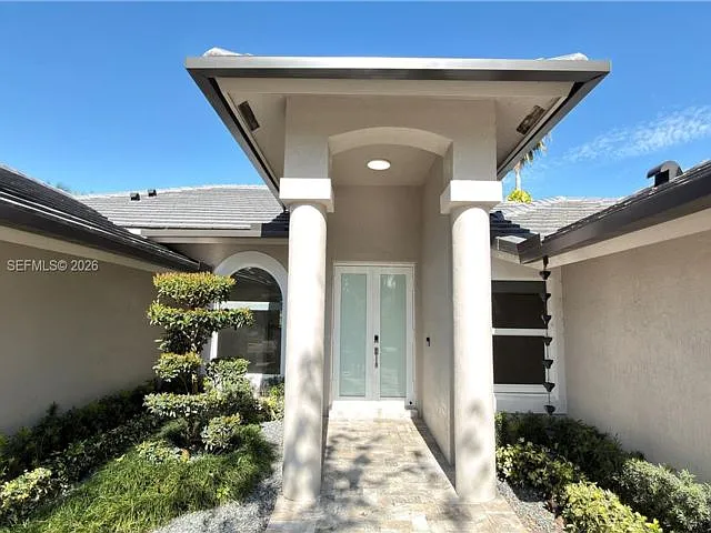 3767 Oak Ridge Cir — Photo 2