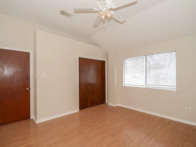 1722 Foxlake Dr — Photo 14