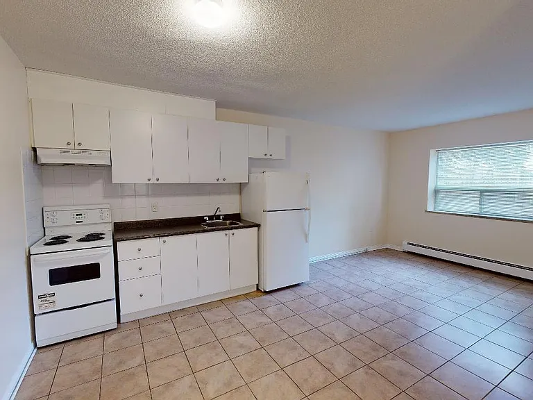 506 Danforth Rd — Photo 4