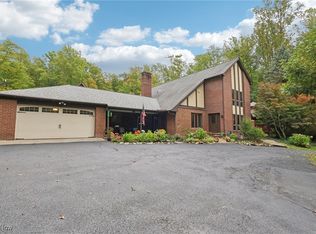 12331 Rockhaven Rd, Chesterland, OH 44026