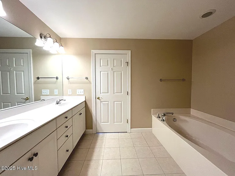 150 Starland Ln — Photo 23