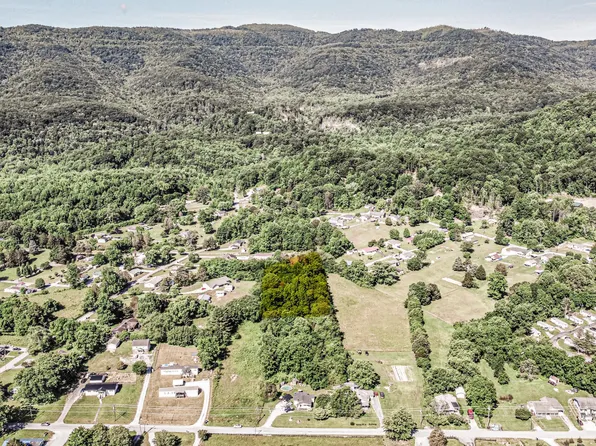 Park Rd, Caryville, TN 37714