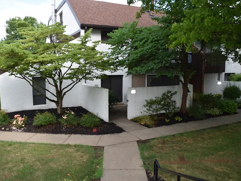 801-8 Stratford Dr — Photo 18