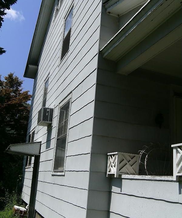 2nd image of 39 Boyden St