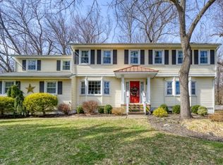 15 Beaver Dam Rd, Randolph, NJ 07869