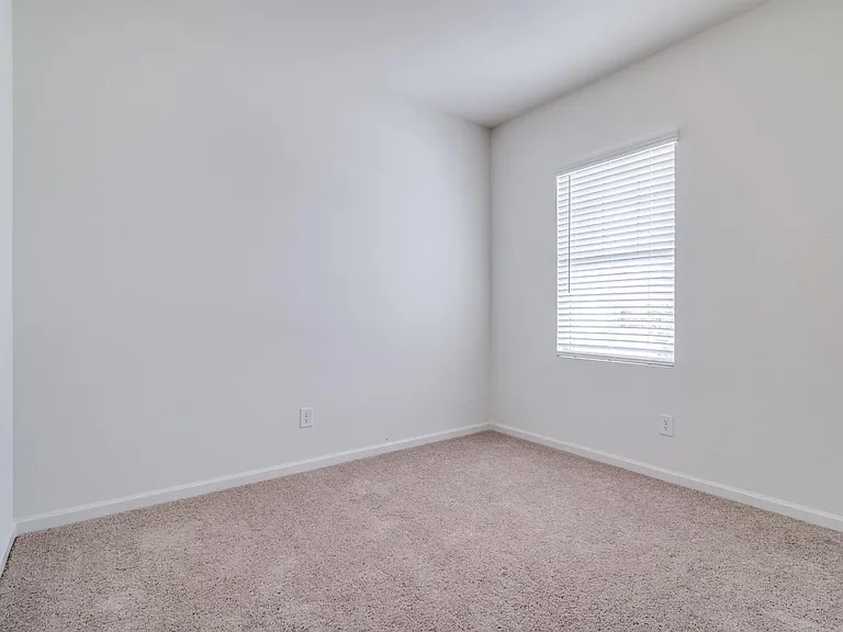 1876 Lockhart Dr — Photo 16