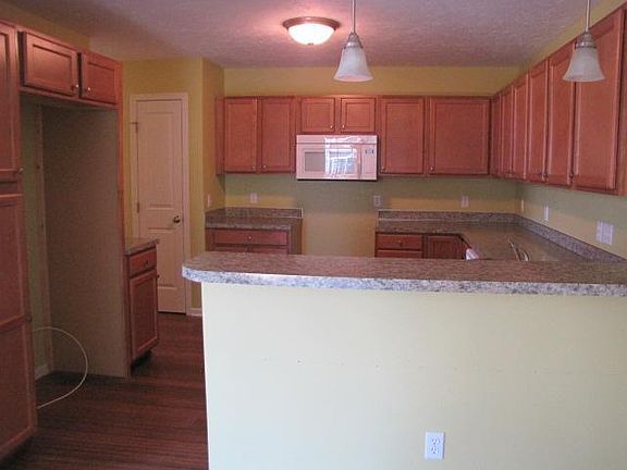 5th image of 12670 Broadmoor Ln #4