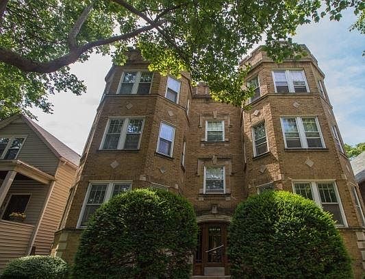 4th image of 2327 W Winnemac Ave #3