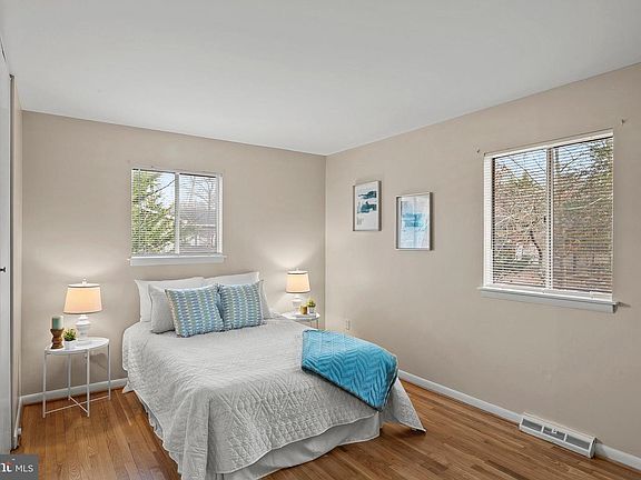 4th image of 1527 Patuxent Manor Rd