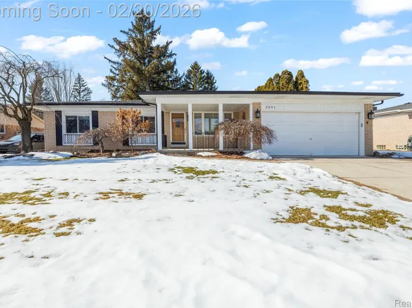5091 Blair Dr, Troy, MI 48085