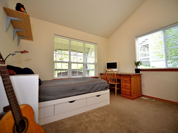 Main-Floor Bedroom 1