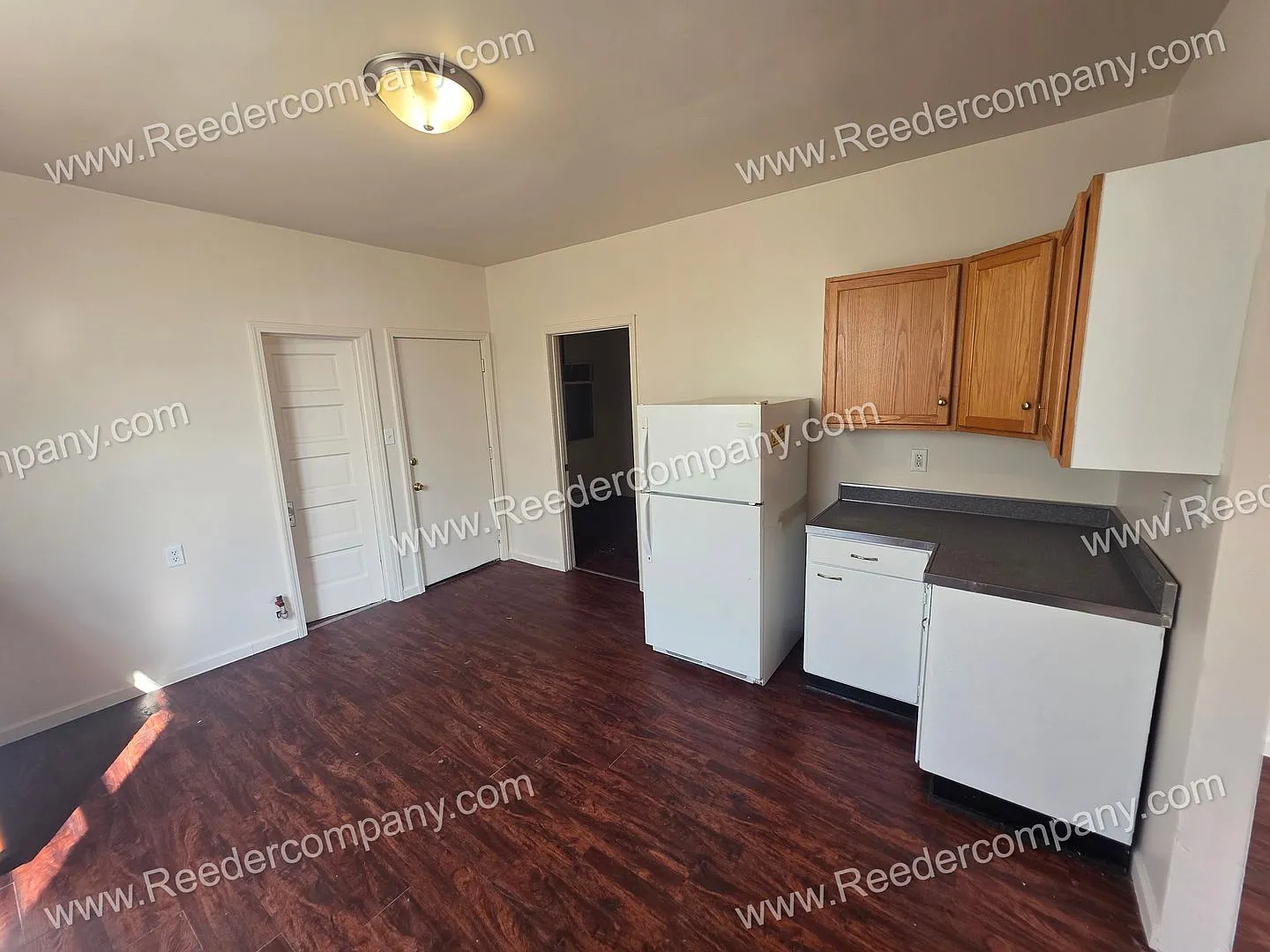 3802-04 Euclid Avenue — Photo 4