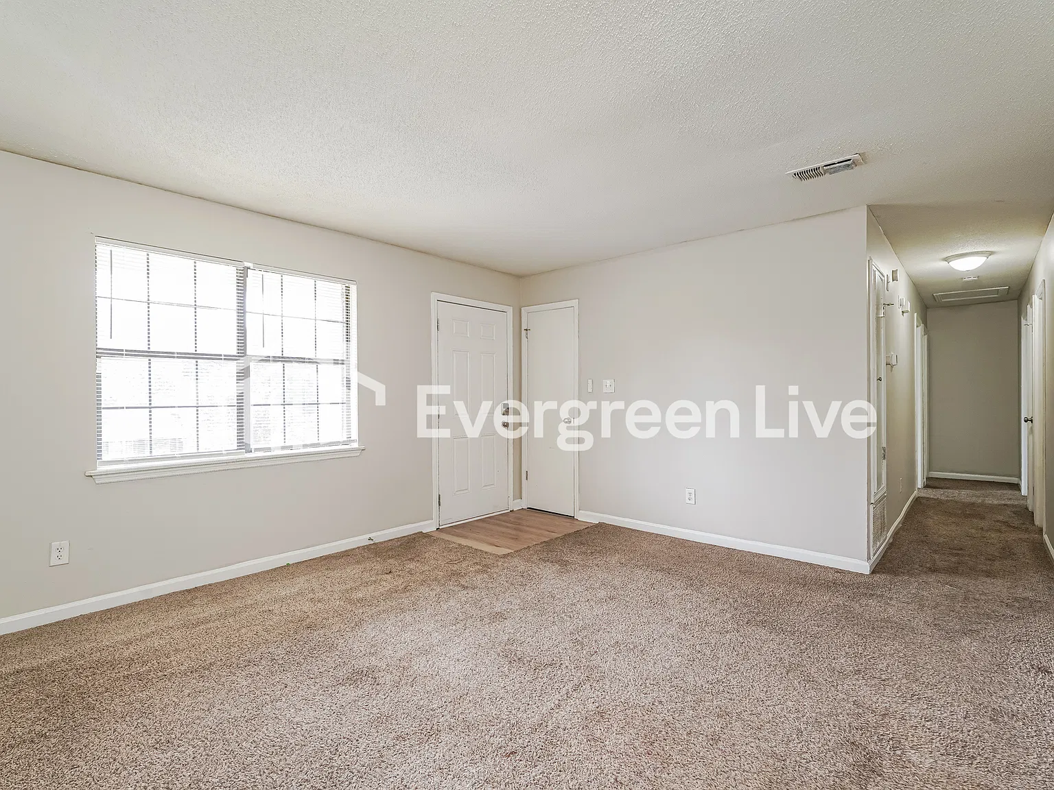 3 bed, 2.0 bath, 1414 sqft, $1,295 — Photo 4