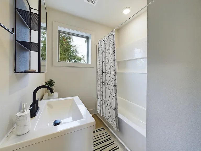 2 E Sunset Ave #3 — Photo 10