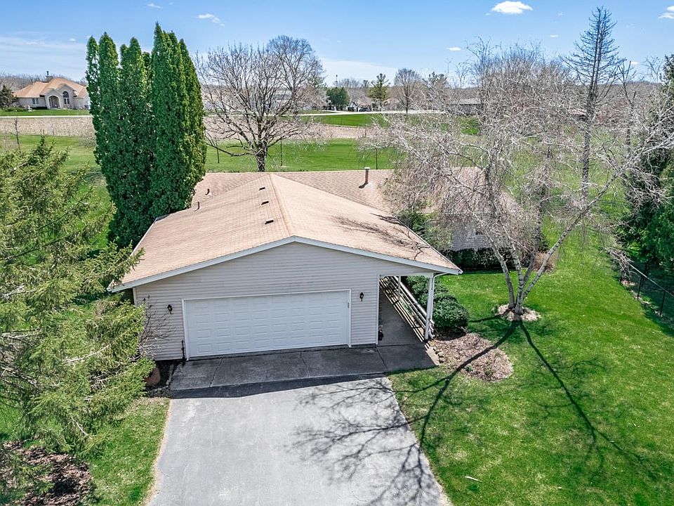 7415 McCurry Rd, Roscoe, IL 61073 Zillow