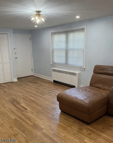 1 bed, 1.0 bath, $2,100 — Photo 3