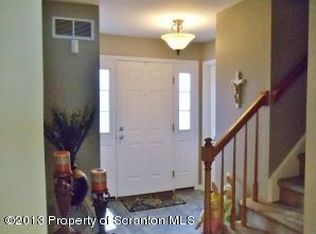 628 Bednar St, Dunmore, PA 18512