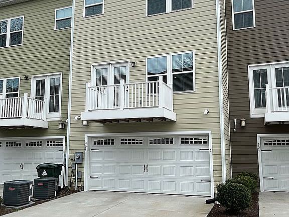 2nd image of 508 Elmo Trower Ln