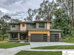 2428 N 188th Ter, Elkhorn, NE 68022