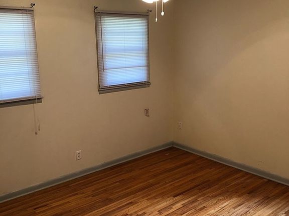 5th image of 148 Nottingham Ct