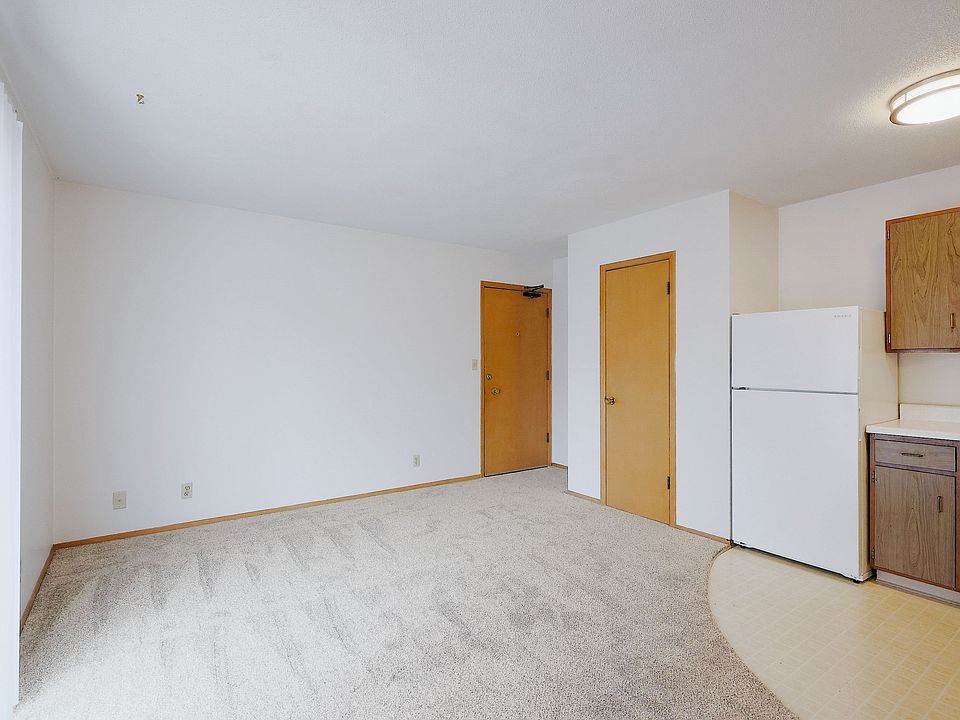1st image of 4840 Cleveland Ave #5