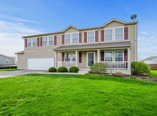 6349 Sunny Meadow Dr, Machesney Park, IL 61115