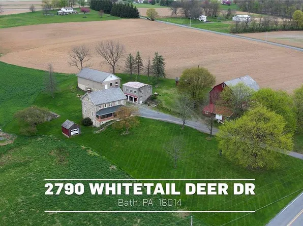 2790 Whitetail Deer Dr, Bath, PA 18014