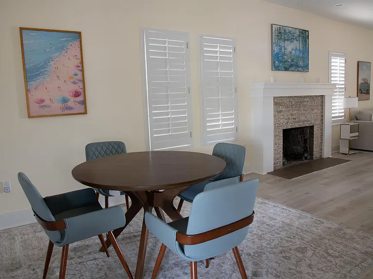 506 N Lakeside Dr — Photo 5