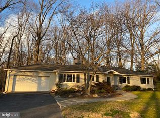 6334 Crosswoods Dr, Falls Church, VA 22044