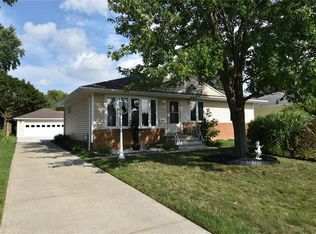 7271 Mayberry Dr, Parma, OH 44130