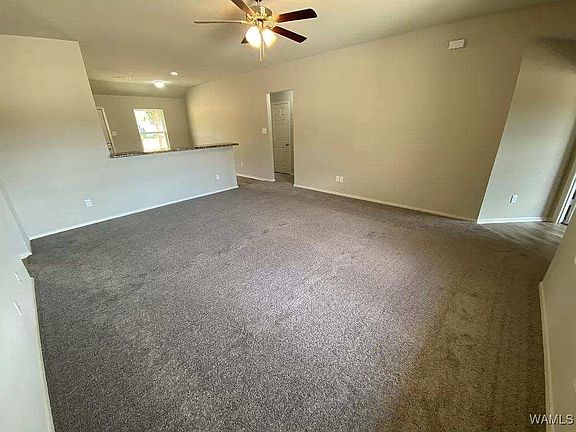2nd image of 14121 Guinevere Ln