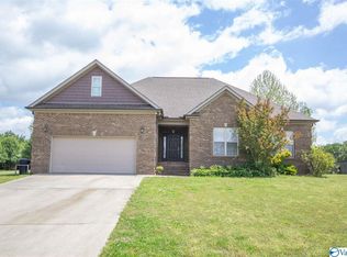 26958 Thomas Edward Dr, Athens, AL 35613