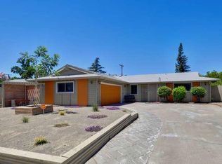 7036 Uranus Pkwy, Sacramento, CA 95823