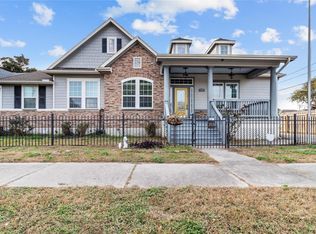 2519 46th St, Galveston, TX 77551