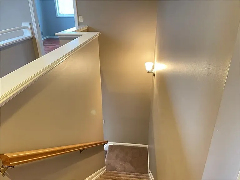 10 Southwick Ct — Photo 19