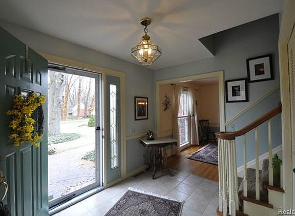 3rd image of 28927 Oak Point Dr